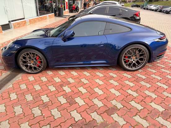 PORSCHE-911-2024