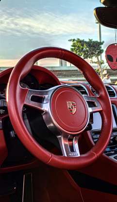 PORSCHE-CAYMAN-2013