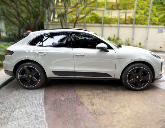 PORSCHE-MACAN-2021