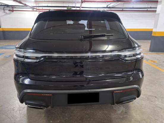 PORSCHE-MACAN-2022
