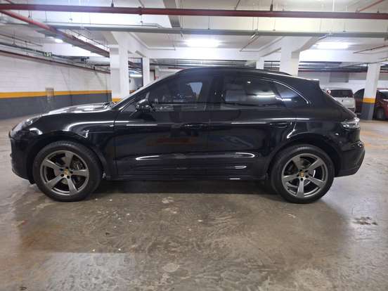 PORSCHE-MACAN-2022