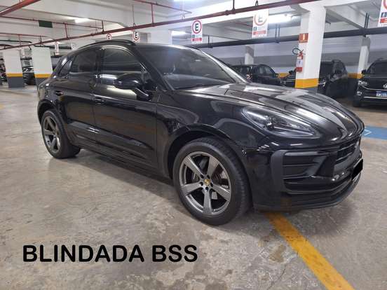 PORSCHE-MACAN-2022