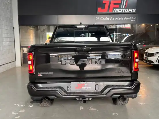 RAM-1500-3.0 HURRICANE 6 BITURBO GASOLINA LARAMIE NIGHT EDITION CD 4X4 AUTOMÁTICO RAM-1500-2024