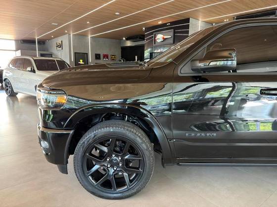 RAM 1500 3.0 HURRICANE 6 BITURBO GASOLINA LARAMIE NIGHT EDITION CD 4X4 AUTOMÁTICO