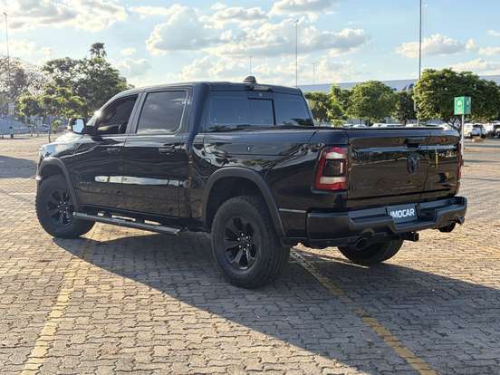 RAM-1500-5.7 V8 GASOLINA REBEL CD 4X4 AUTOMÁTICO RAM-1500-2022
