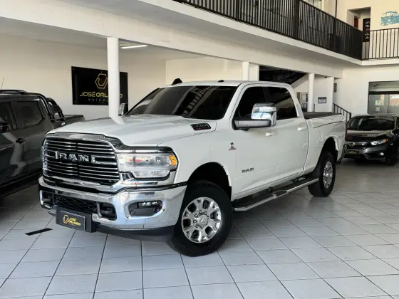 RAM 2500 6.7 I6 TURBO DIESEL LARAMIE CD 4X4 AUTOMÁTICO