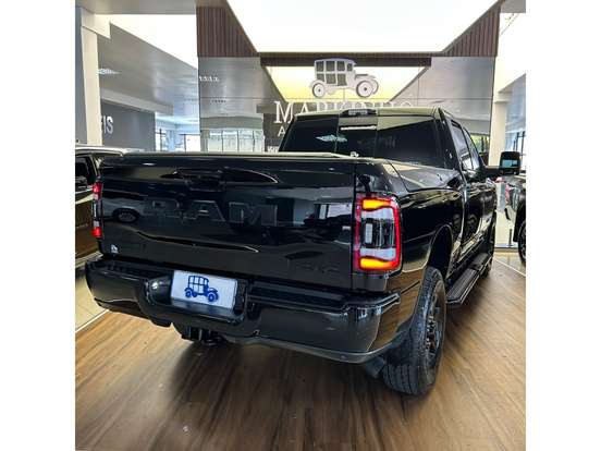 RAM-2500-6.7 I6 TURBO DIESEL LARAMIE NIGHT EDITION CD 4X4 AUTOMÁTICO RAM-2500-2024