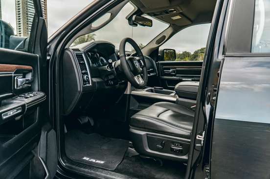RAM-2500-6.7 LARAMIE 4X4 CD I6 TURBO DIESEL 4P AUTOMÁTICO RAM-2500-2016