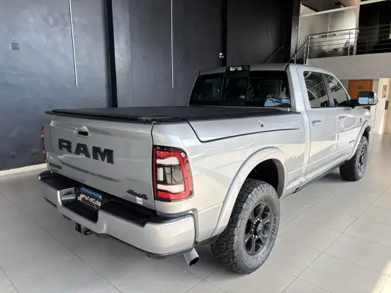 RAM-3500-6.7 I6 TURBO DIESEL LARAMIE NIGHT EDITION CD 4X4 AUTOMÁTICO RAM-3500-2022