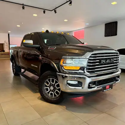 RAM 3500 6.7 I6 TURBO DIESEL LIMITED LONGHORN CD 4X4  AUTOMÁTICO