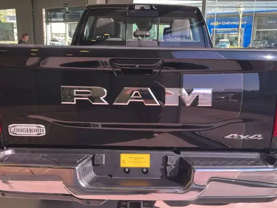 RAM-3500-6.7 I6 TURBO DIESEL LIMITED LONGHORN CD 4X4 AUTOMÁTICO RAM-3500-2026