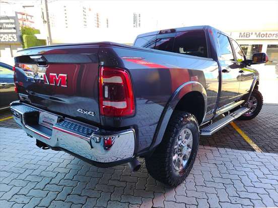 RAM-3500-6.7 I6 TURBO DIESEL LARAMIE CD 4X4 AUTOMÁTICO RAM-3500-2022