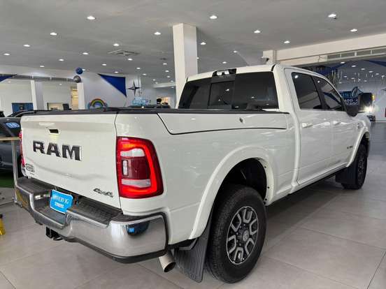RAM-3500-6.7 I6 TURBO DIESEL LIMITED LONGHORN CD 4X4 AUTOMÁTICO RAM-3500-2023
