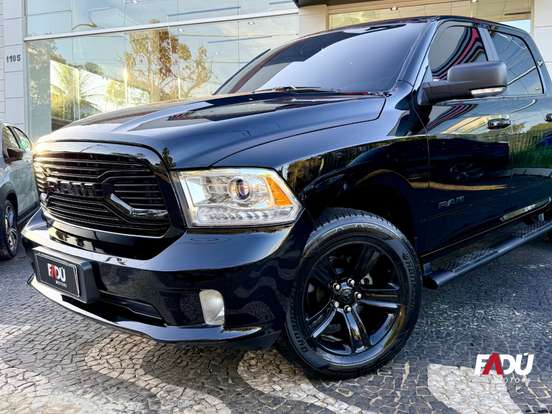 RAM-CLASSIC-5.7 V8 GASOLINA LARAMIE NIGHT EDITION CD 4X4 AUTOMÁTICO RAM-CLASSIC-2023