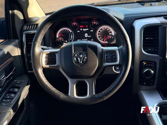RAM-CLASSIC-5.7 V8 GASOLINA LARAMIE NIGHT EDITION CD 4X4 AUTOMÁTICO RAM-CLASSIC-2023