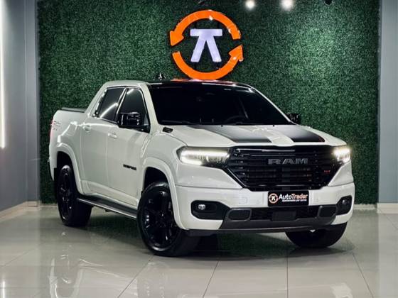 RAM RAMPAGE 2.0 HURRICANE 4 TURBO GASOLINA R/T 4X4 AUTOMÁTICO