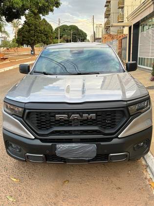 RAM RAMPAGE 2.0 HURRICANE 4 TURBO GASOLINA REBEL 4X4 AUTOMÁTICO