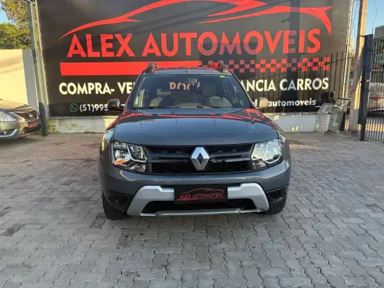RENAULT-DUSTER-2018