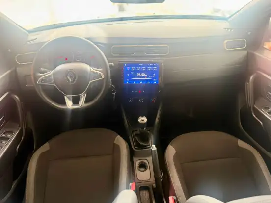 RENAULT-DUSTER-2021