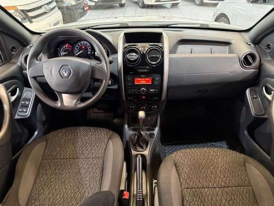 RENAULT-DUSTER-2019