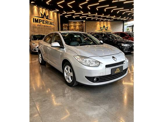 RENAULT FLUENCE 2.0 DYNAMIQUE 16V FLEX 4P AUTOMÁTICO