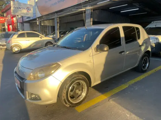 RENAULT SANDERO 1.0 AUTHENTIQUE 16V FLEX 4P MANUAL