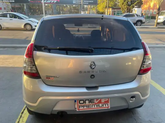 RENAULT-SANDERO-1.0 AUTHENTIQUE 16V FLEX 4P MANUAL RENAULT-SANDERO-2014