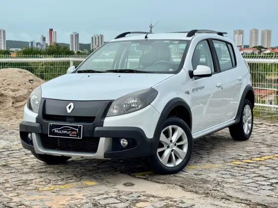 RENAULT SANDERO 1.6 STEPWAY 8V FLEX 4P MANUAL
