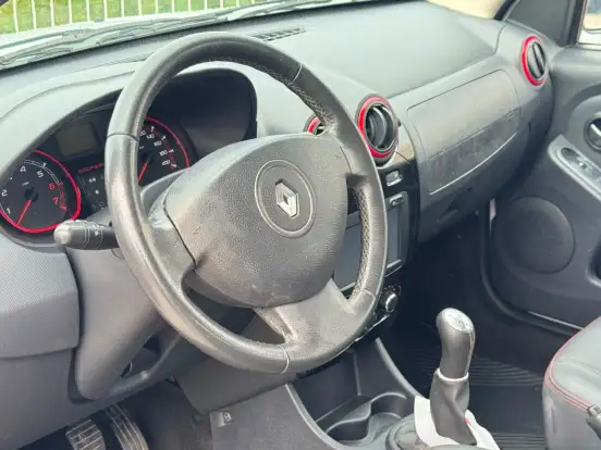 RENAULT-SANDERO-1.6 STEPWAY 8V FLEX 4P MANUAL RENAULT-SANDERO-2013