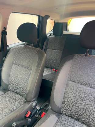 RENAULT-DUSTER-2011