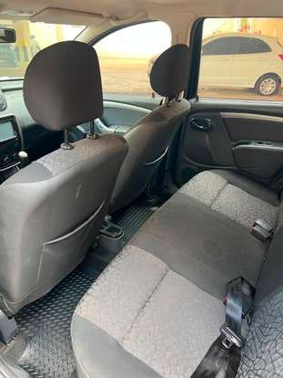 RENAULT-DUSTER-2011