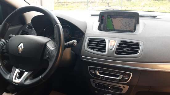 RENAULT-FLUENCE-2.0 DYNAMIQUE PLUS 16V FLEX 4P AUTOMÁTICO RENAULT-FLUENCE-2015