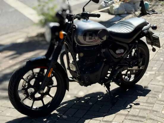 ROYAL ENFIELD-HUNTER 350-2025