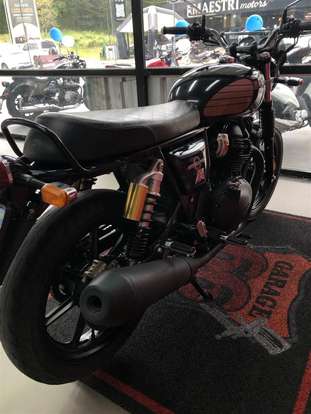 ROYAL ENFIELD-INTERCEPTOR-2024