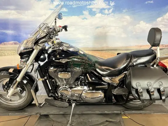 SUZUKI BOULEVARD M800R 