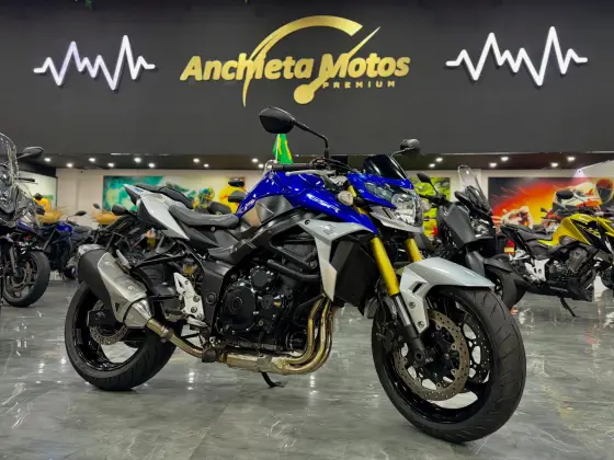 SUZUKI GSR 750A 