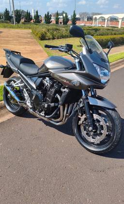 SUZUKI BANDIT 1250S 