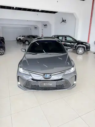 TOYOTA-COROLLA-2025