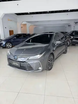 TOYOTA-COROLLA-2025