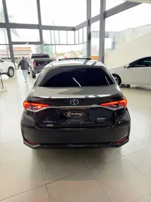 TOYOTA-COROLLA-2025