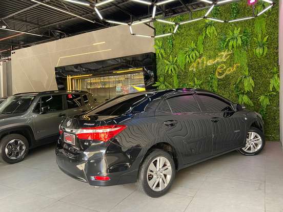 TOYOTA-COROLLA-1.8 GLI 16V FLEX 4P AUTOMÁTICO TOYOTA-COROLLA-2015