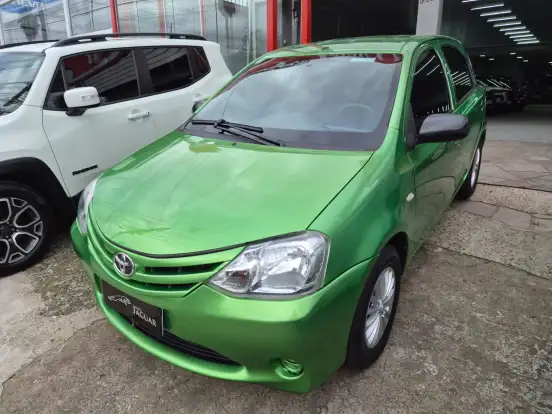 TOYOTA-ETIOS-2013