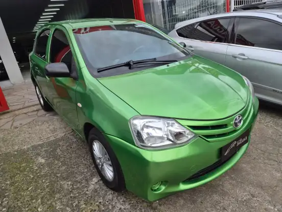TOYOTA-ETIOS-2013