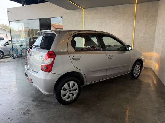 TOYOTA-ETIOS-1.5 READY 16V FLEX 4P AUTOMÁTICO TOYOTA-ETIOS-2016