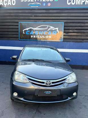 TOYOTA-ETIOS-2015