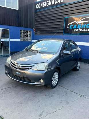 TOYOTA-ETIOS-2015