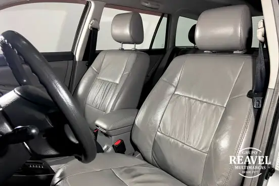 TOYOTA-FIELDER-2005