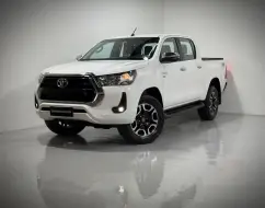 TOYOTA HILUX 2.7 VVT-i FLEX CD SRV 4X4 AUTOMÁTICO TOYOTA HILUX 2.7 VVT-i FLEX CD SRV 4X4 AUTOMÁTICO