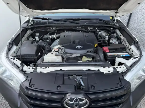 TOYOTA-HILUX-2.8 4X4 CS 16V TURBO DIESEL 2P MANUAL TOYOTA-HILUX-2018