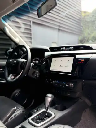 TOYOTA-HILUX-2024